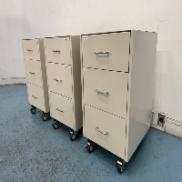 Lot Of 3 Drawer Rolling Cabinets - Quantity 3 image 1